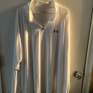 Mens UA size 4x never worn